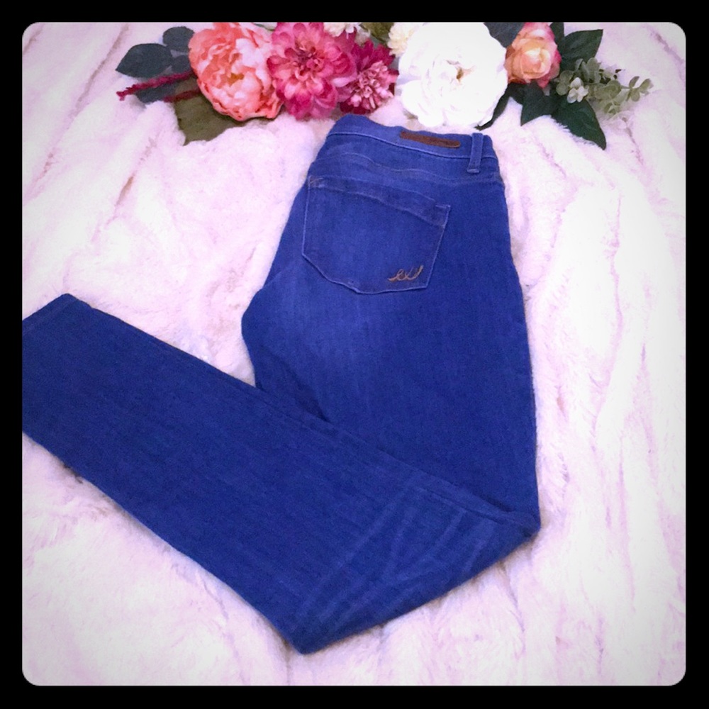 Like new express blue jeggings.